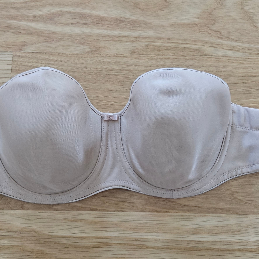 Elegant Cream Strapless Bra